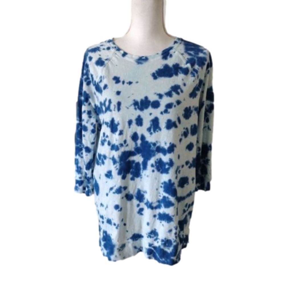 𝅺CHICO'S Weekends tie dye 3/4 sleeve top.‎ Sz. 1 (S/8)